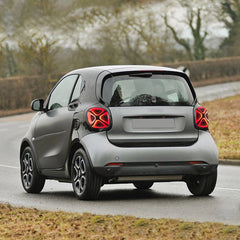 NEU LED Rückleuchte Rücklicht Rot Rauch für Mercedez Benz Smart 453 Fortwo Forfour 2015-2019