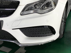Schwarz Glanz Front Stoßstange Flossen Flaps für Mercedes Benz E Kl. C207 Coupe AMG Line 2013-2016 pz60
