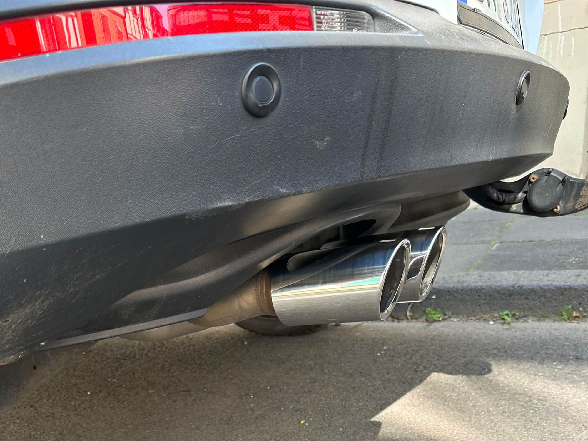 80mm Chrom Edelstahl Auspuff Auspuffblenden Endrohrblende für VW Tiguan 5N Passat B6 B7 CC