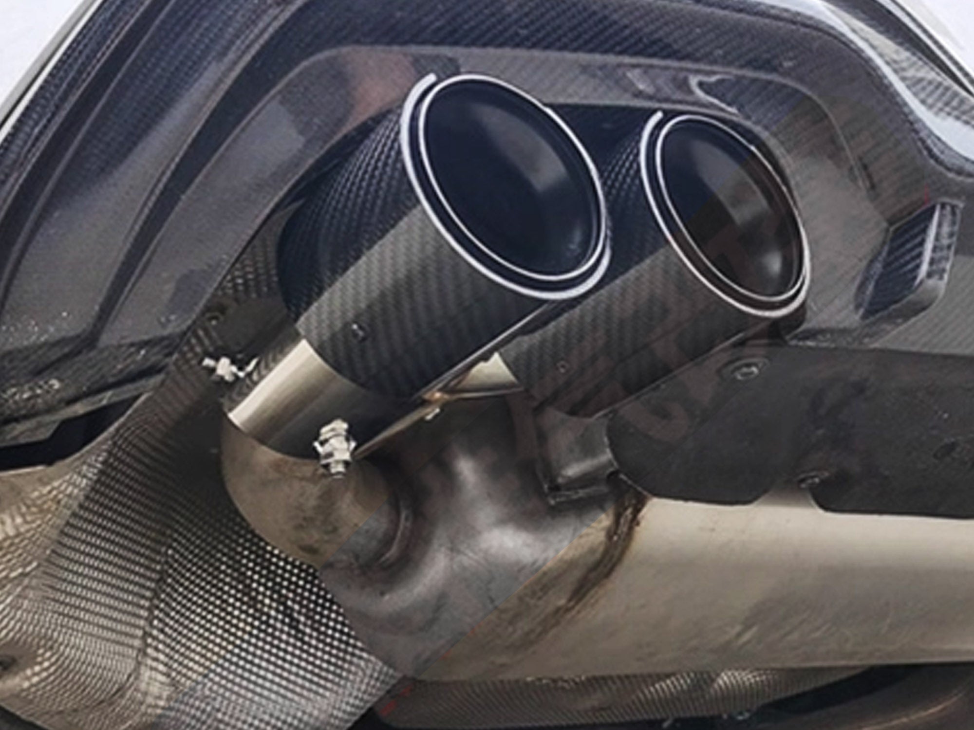 Zu 60-63mm Glanz Carbon Fiber Auspuff Endrohre für BMW G42 G20 G21 G22 G23 G26