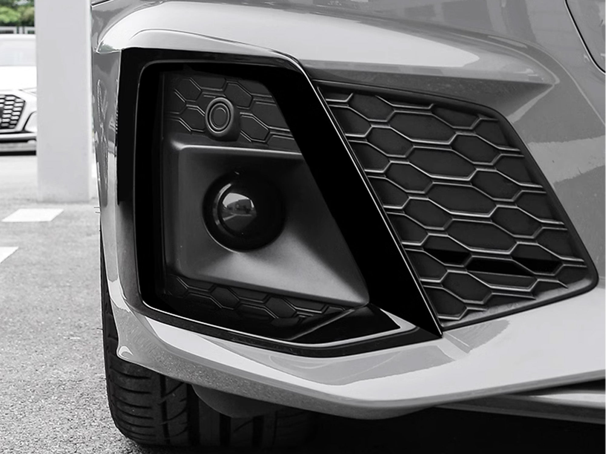 Nebelscheinwerfer Gitter Blende vorne rechts für Audi A5 F53 F5P Bj.  2017-2020