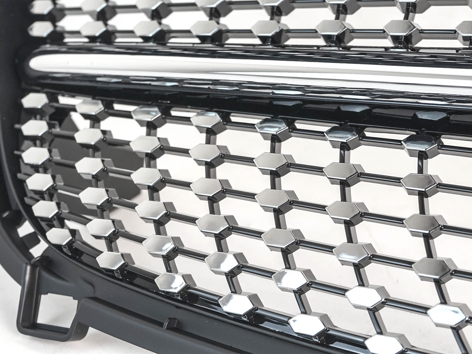 Kühlergrill Diamantgrill Diamant Grill Frontgrill Schwarz für Mercedes Benz A Klasse W176 A180 A220 OHNE Kamera 2012-2015 VFL