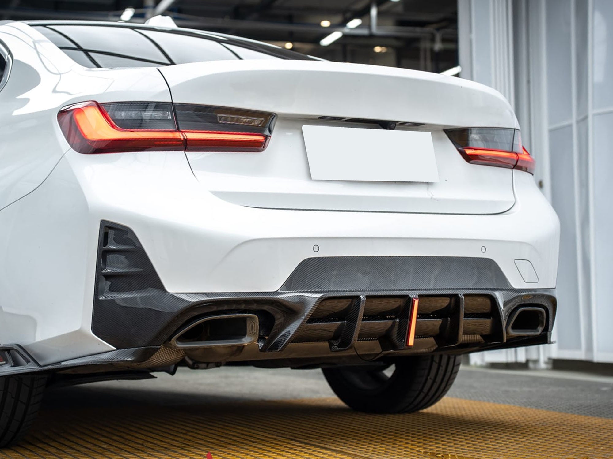 M340i Look Auspuffblenden Endrohre Schwarz für BMW 3er G20 G21 M Sport 4er G26 M240i i4 2019+