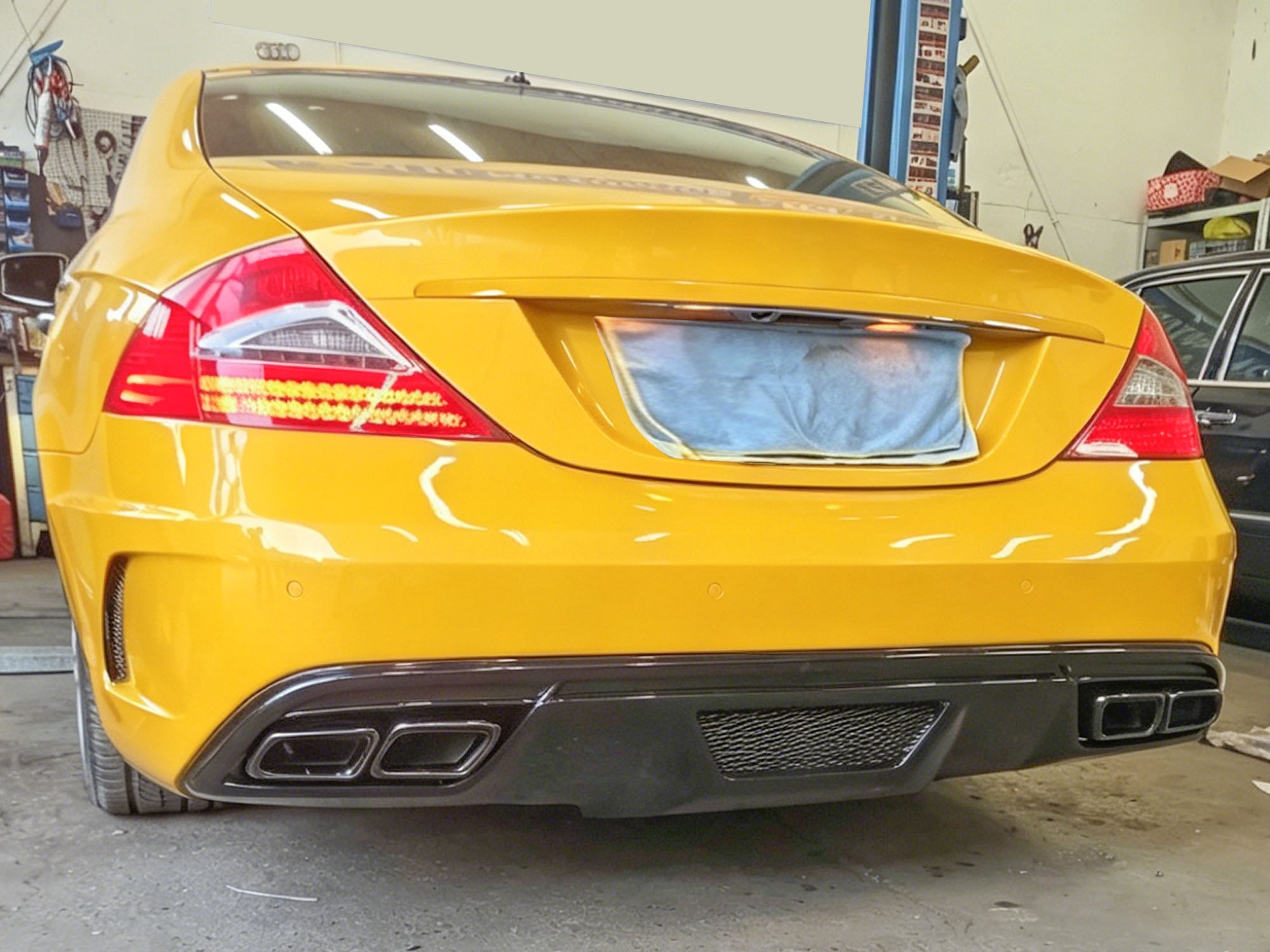 Auspuffblenden Auspuff Schwarz Glanz für Mercedes EKlasse W212 Facelift S Klasse W222 S65 AMG 2013+