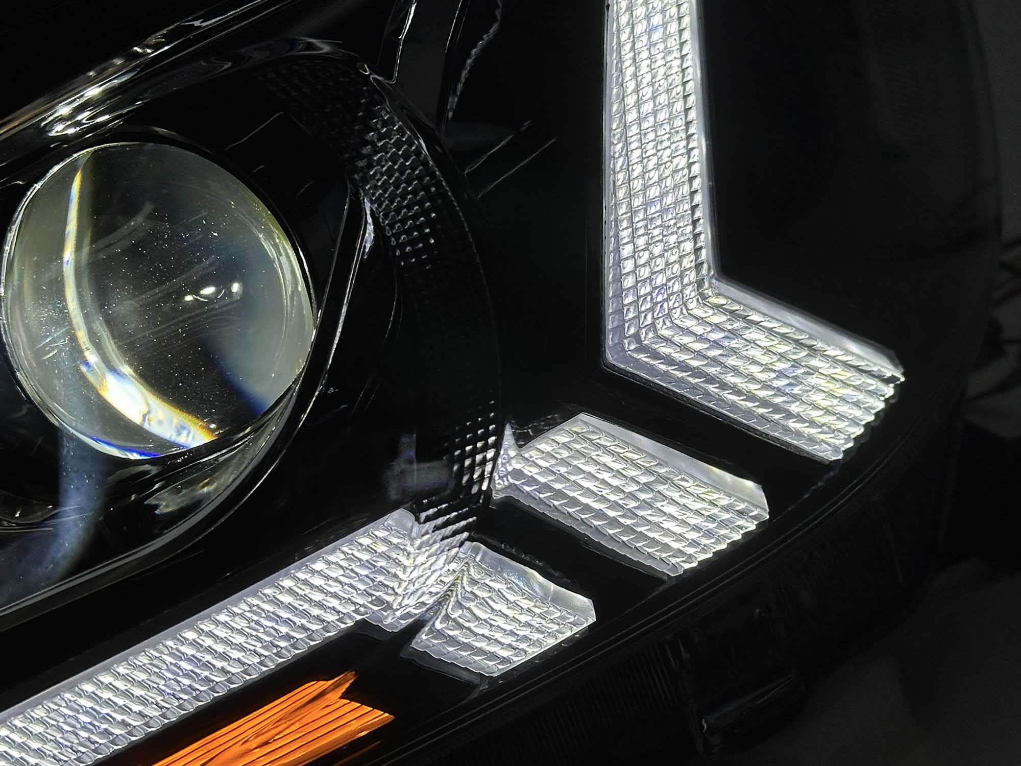 LED Frontscheinwerfer Scheinwerfer Für Toyota Hilux Revo 2015-2020