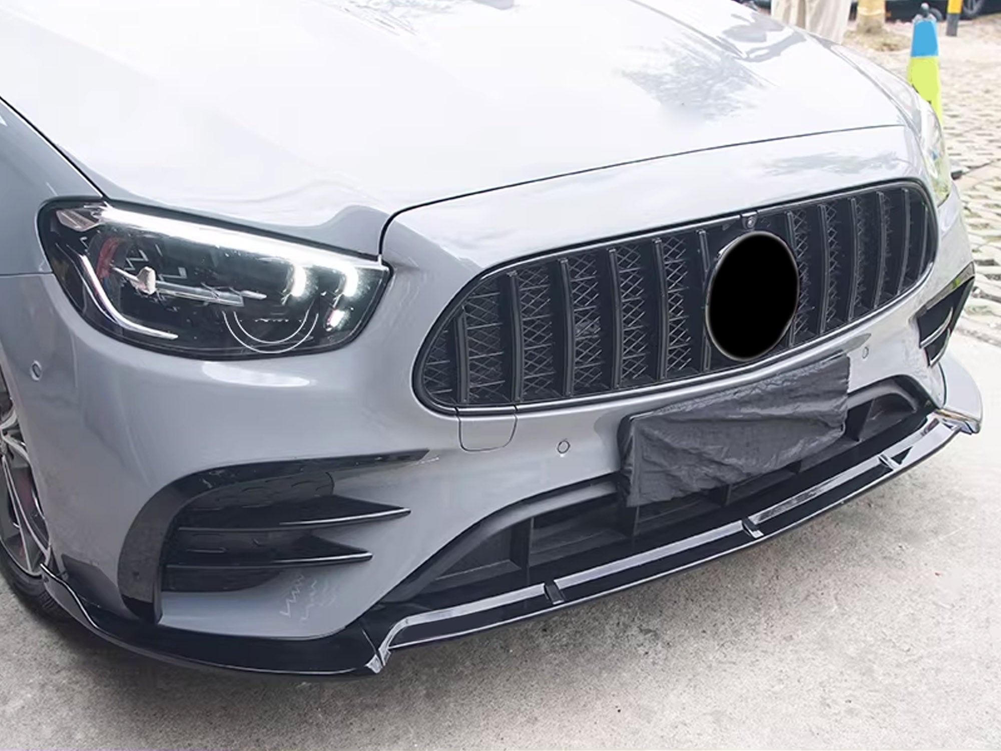 Schwarz vorne Stoßstange Flossen Aero Flaps Flics für Mercedes Benz E Kl. W213 mit AMG Line 16-20