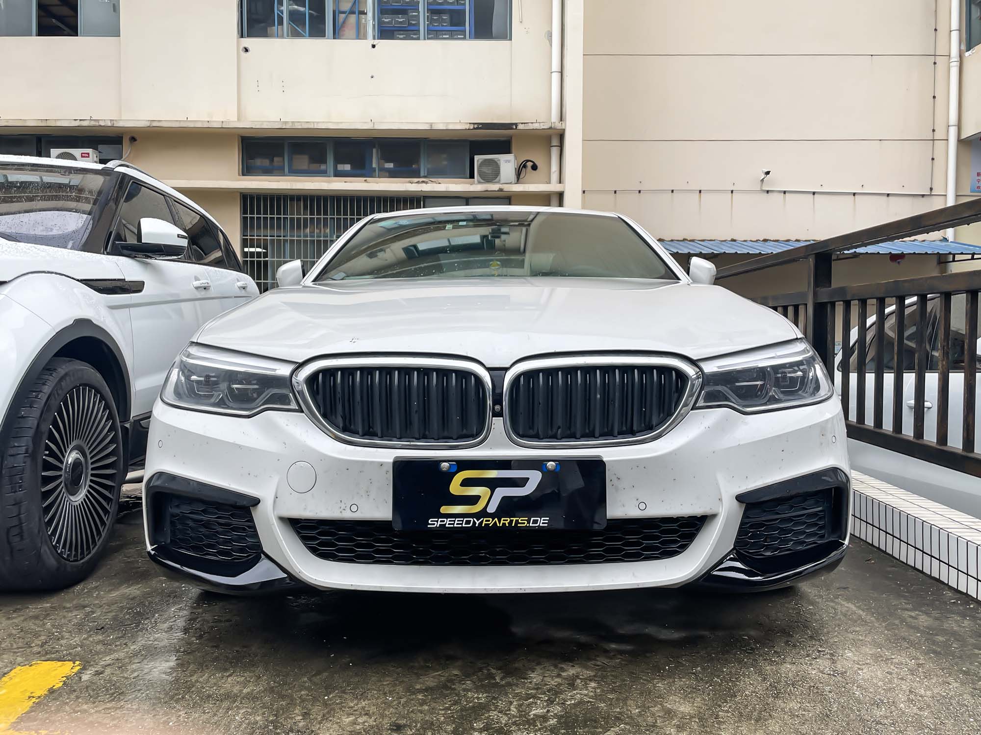 Front Spoiler Splitter Ecken Ansätze Schwarz Passend für 5er G30 G31 Sport Paket 2017-2020 Vor LCI