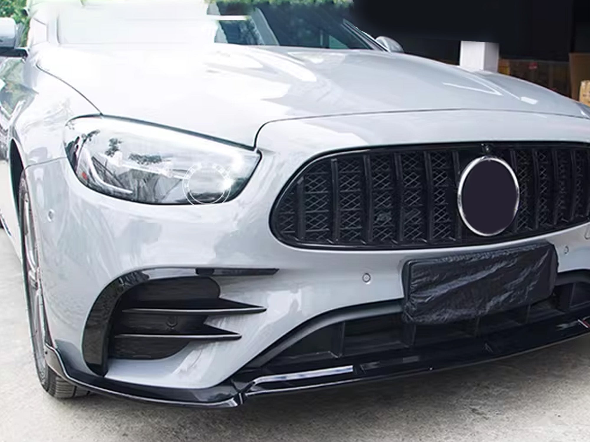 Schwarz vorne Stoßstange Flossen Aero Flaps Flics für Mercedes Benz E Kl. W213 mit AMG Line 16-20