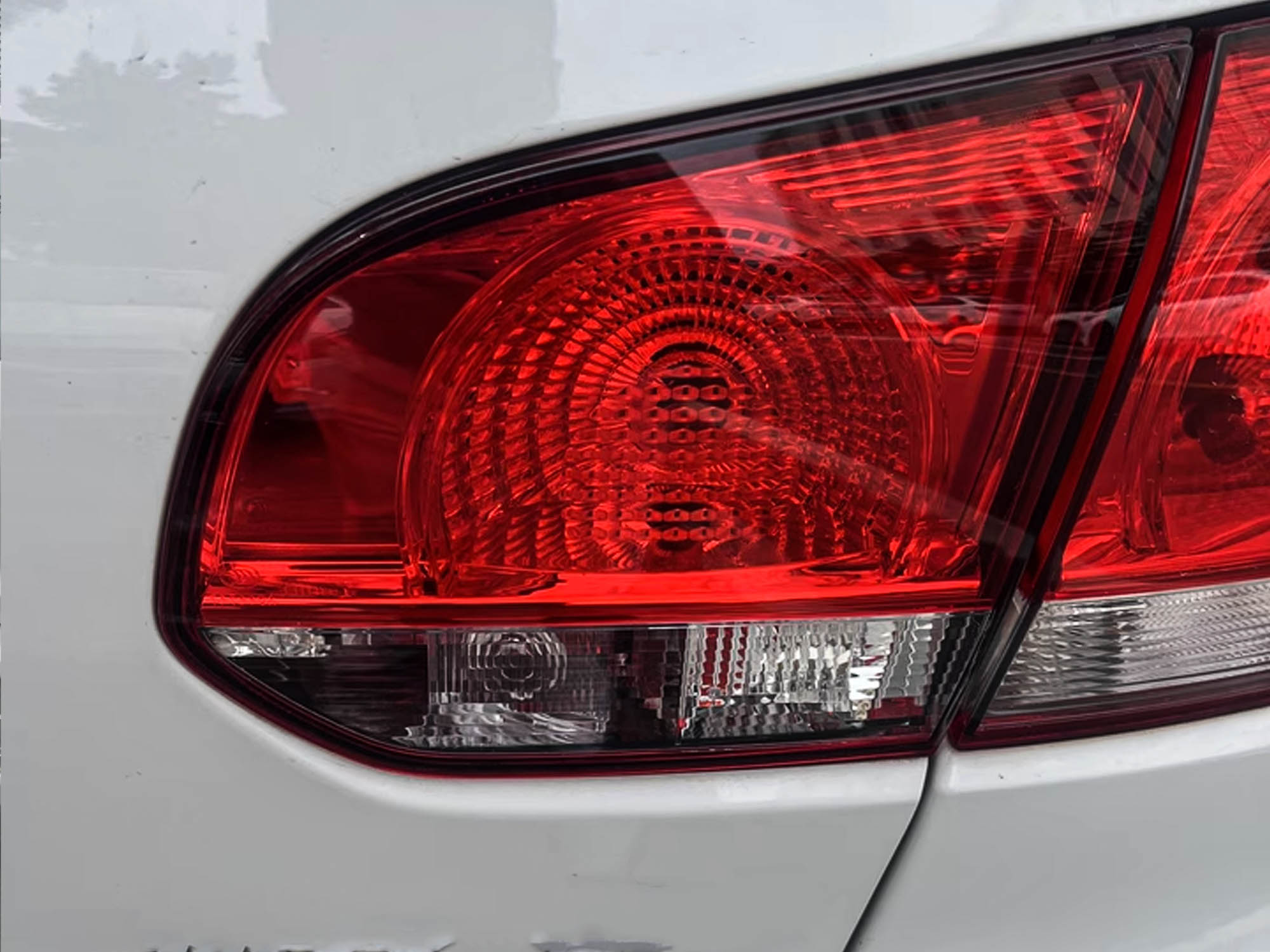 Hecklicht Rückleuchte für VW Golf 6 08-12 Außen Rechts