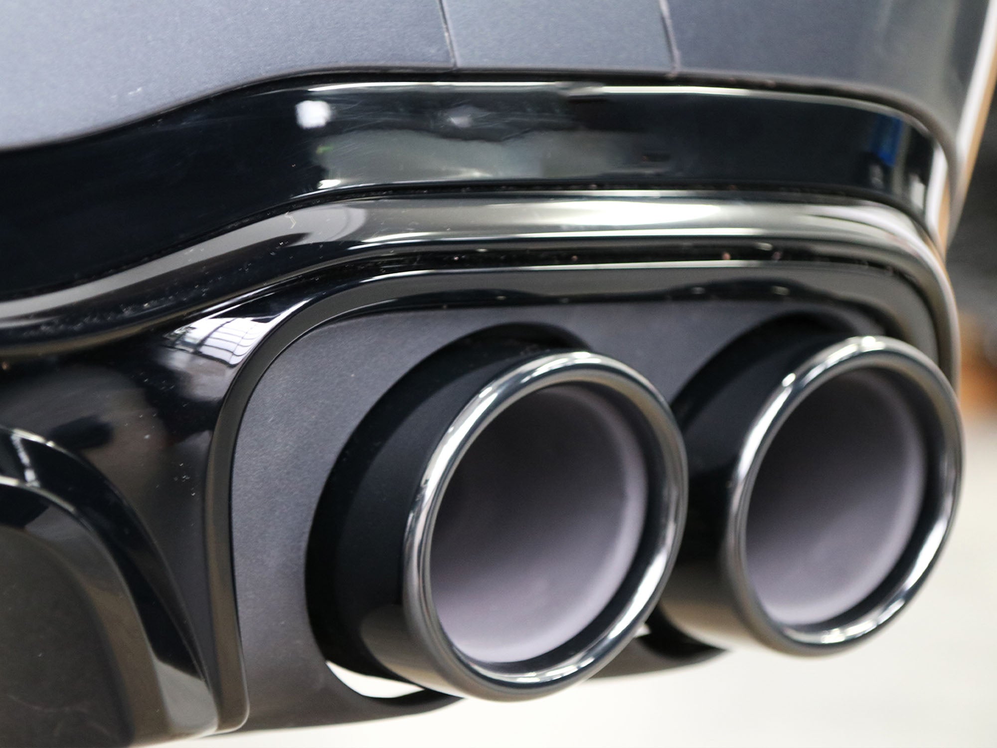 Diffusor Heckdiffusor + Auspuff Schwarz für Mercedes E-Klasse Coupe C238 A238 AMG Line 16-21