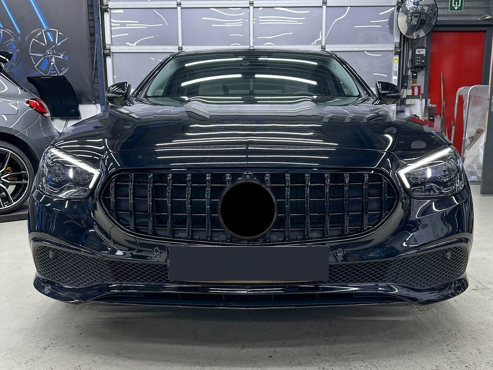 Kühlergrill Grill GT Schwarz für Mercedes E-Klasse W213 S213 C238 A328 Avantgarde Exklusive All Terrain MODF ab 2020
