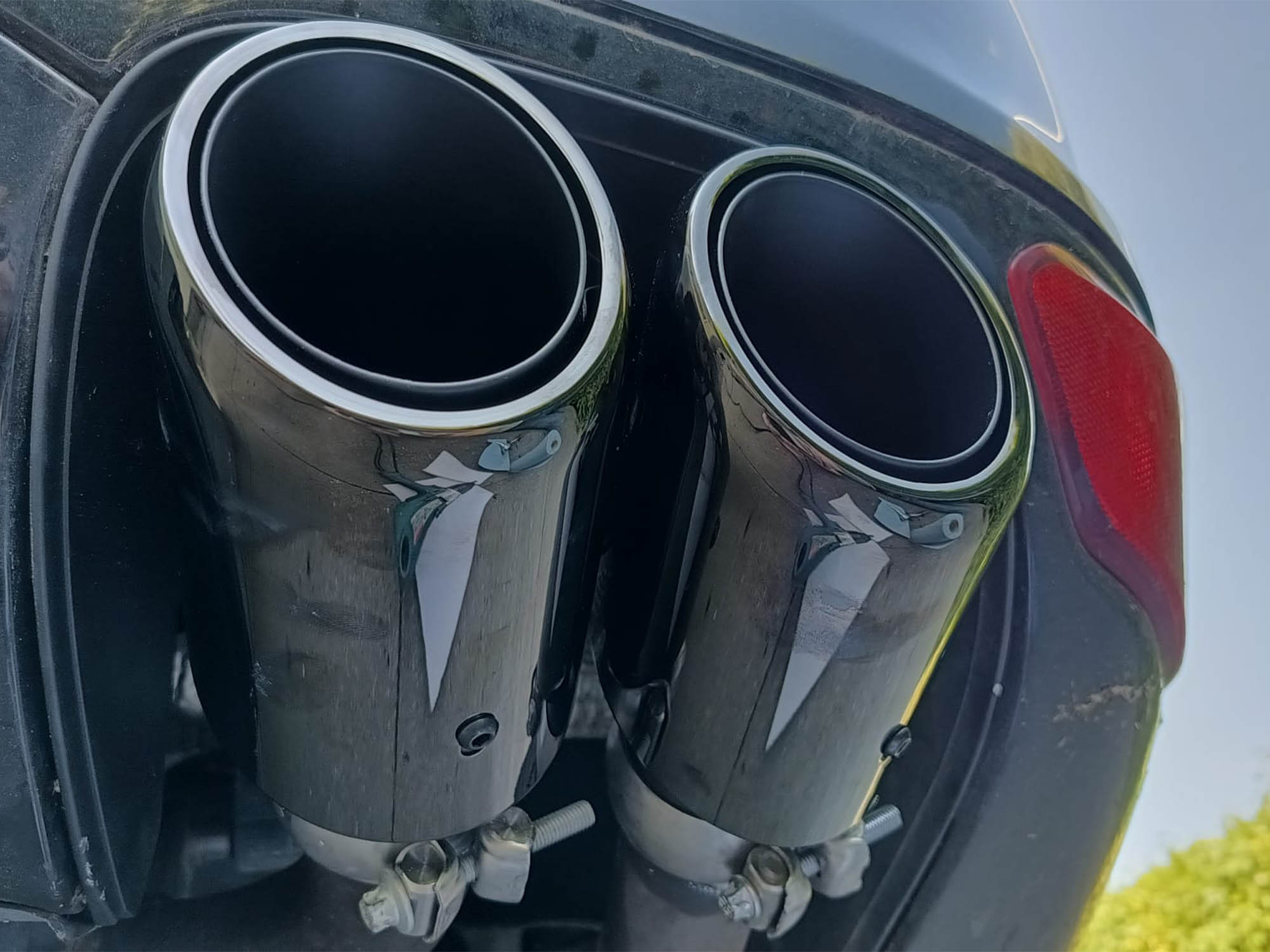 Auspuffblenden Satz Schwarz 4 Stücke für Porsche Cayenne S GTS Turbo Turbo S 958 4,8L V8 2011-2014