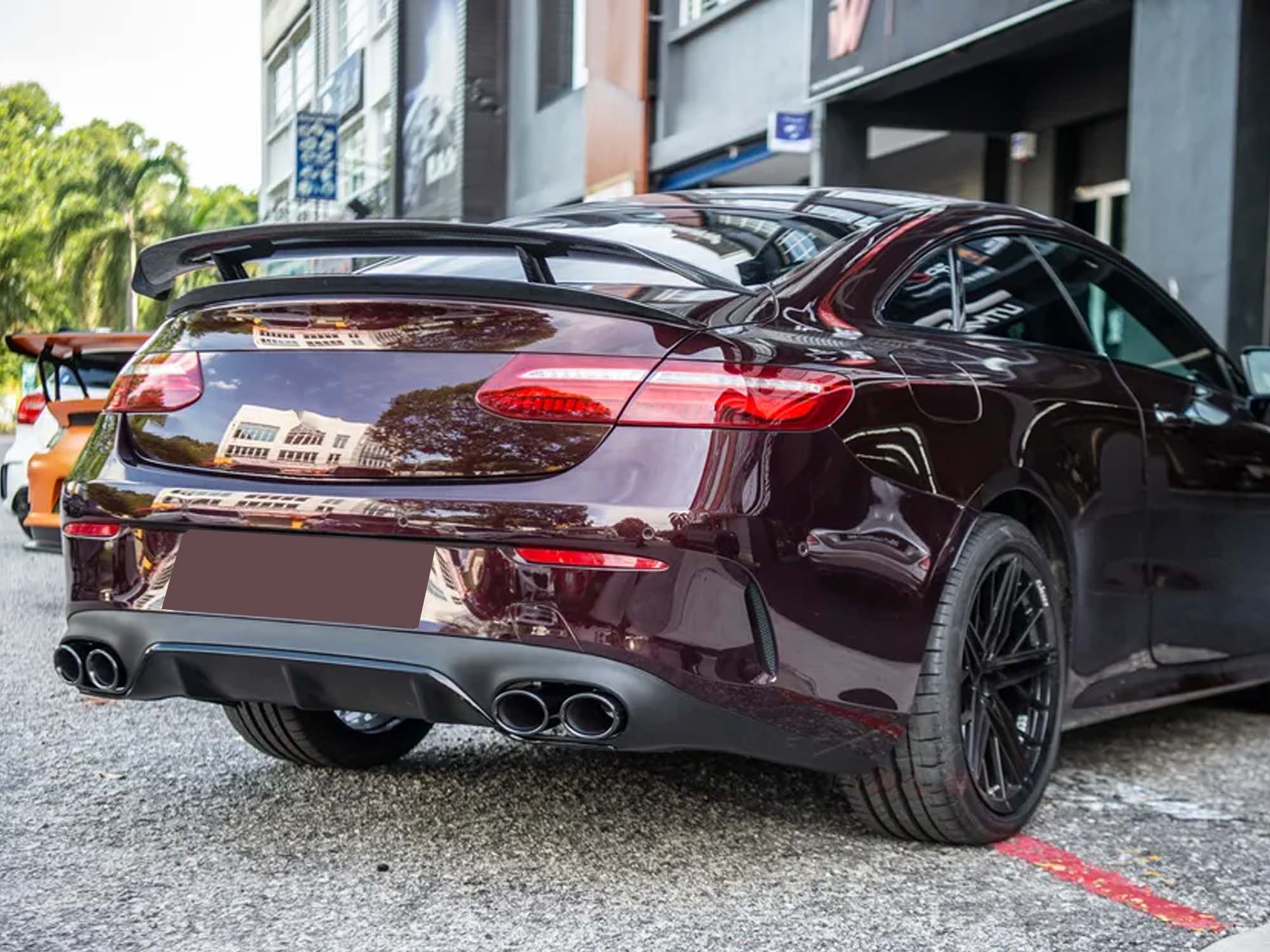E53 Optik Heckdiffusor Auspuff Schwarz für Mercedes C238 A238 AMG-Line 16-24